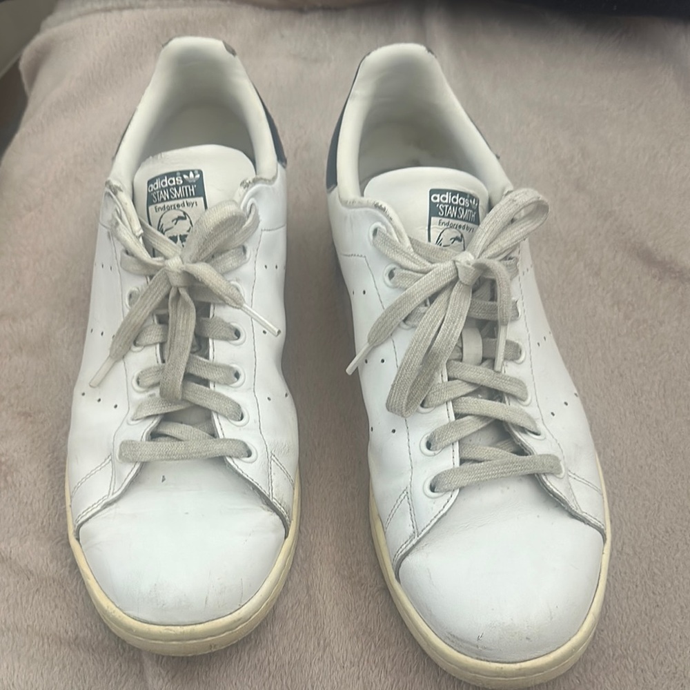 Adidas Men's White and Black Sneakers